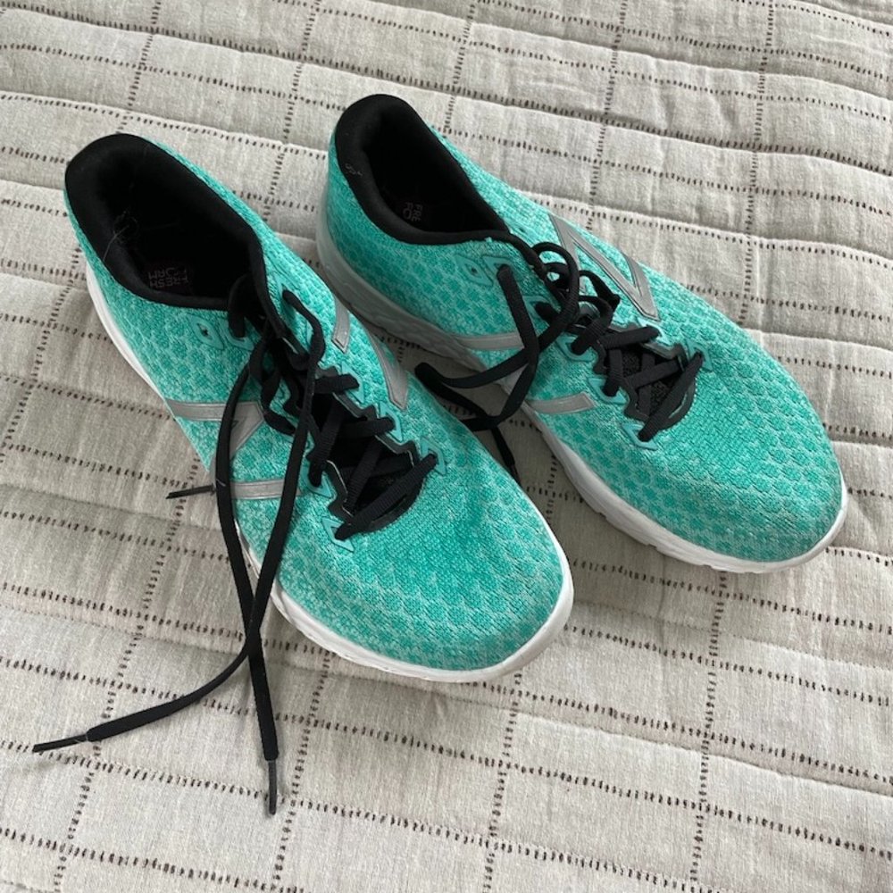 Size 8 - New Balance - Fresh Foam Beacon Women's Running Shoes - Tidepool